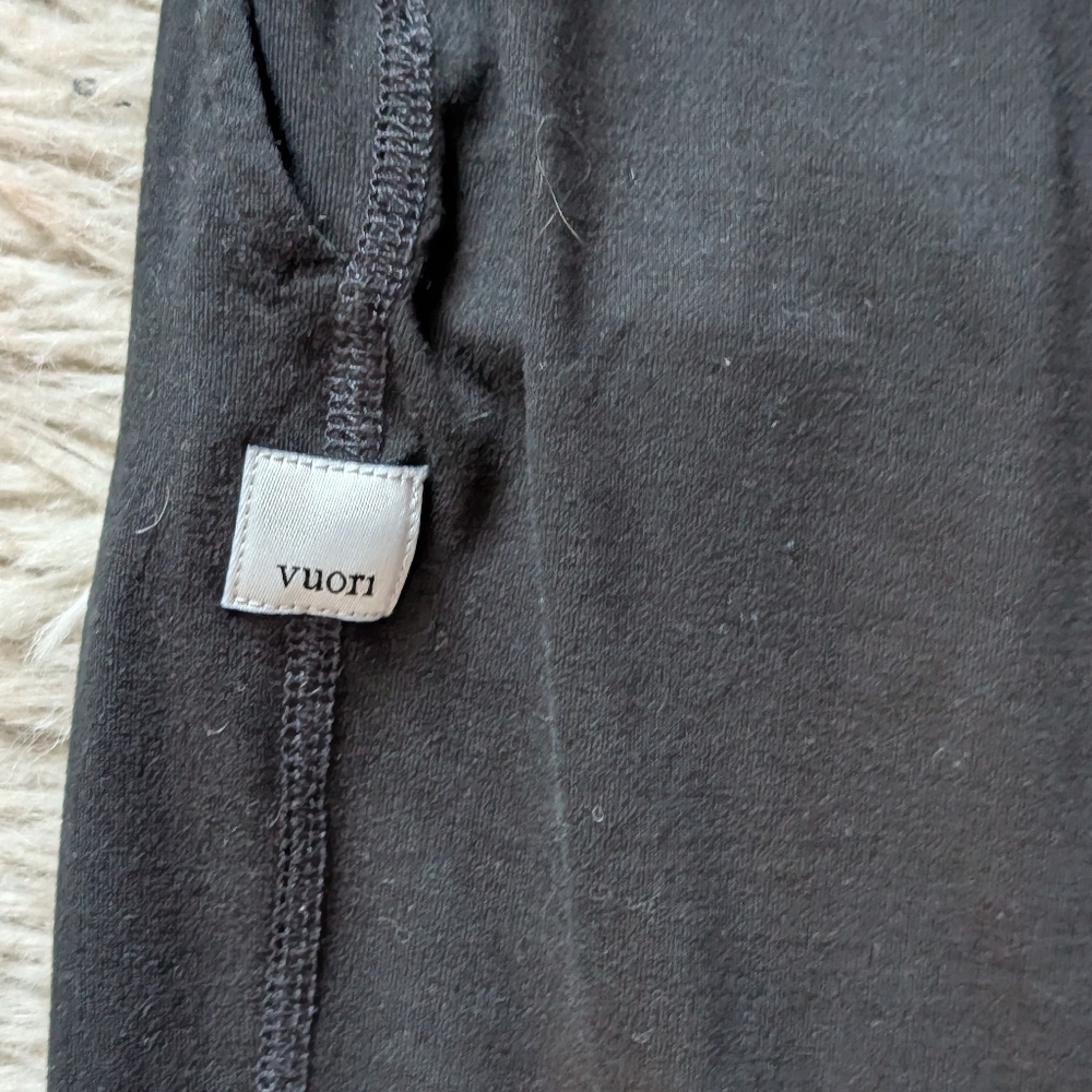 EUC Vuori Lux Sleeveless Jumpsuit in Black - Picture 13 of 13